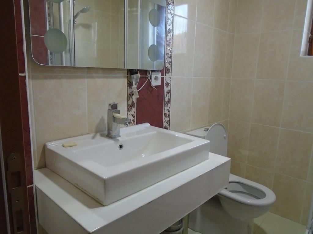 Ozkonak Hotel Ankara Szoba fotó